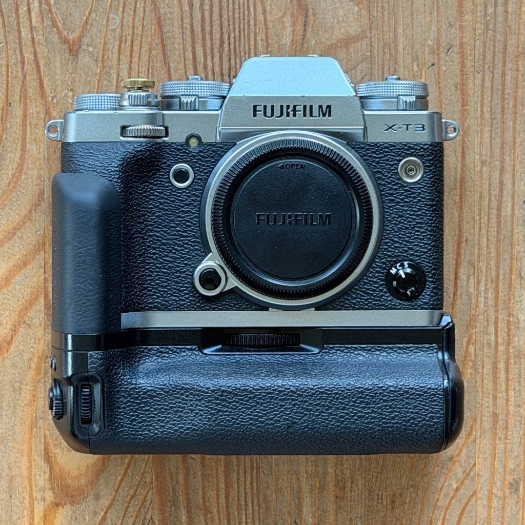 Fujifilm X-T3 zilver + VG-XT3 battery grip, Bluetooth, Gebruikt, Ophalen of Verzenden, Fujifilm