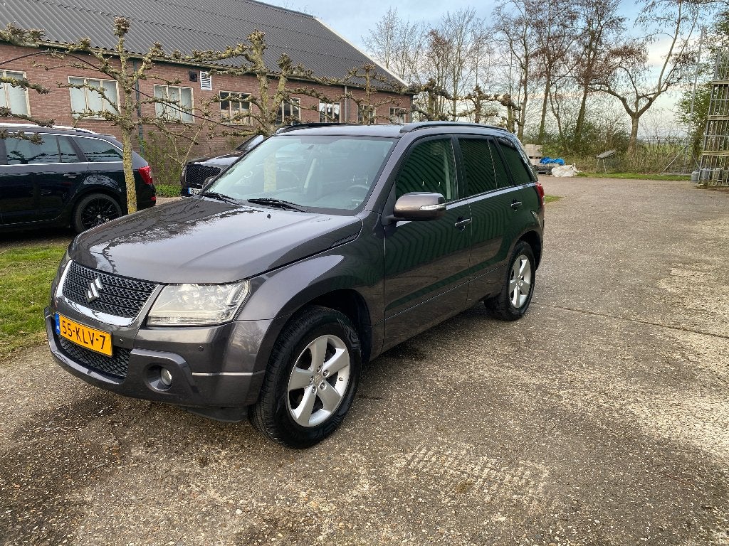 Suzuki Grand Vitara 2.4 Exclusive 4x4, Automaat, Stof, Zwart, 4 cilinders