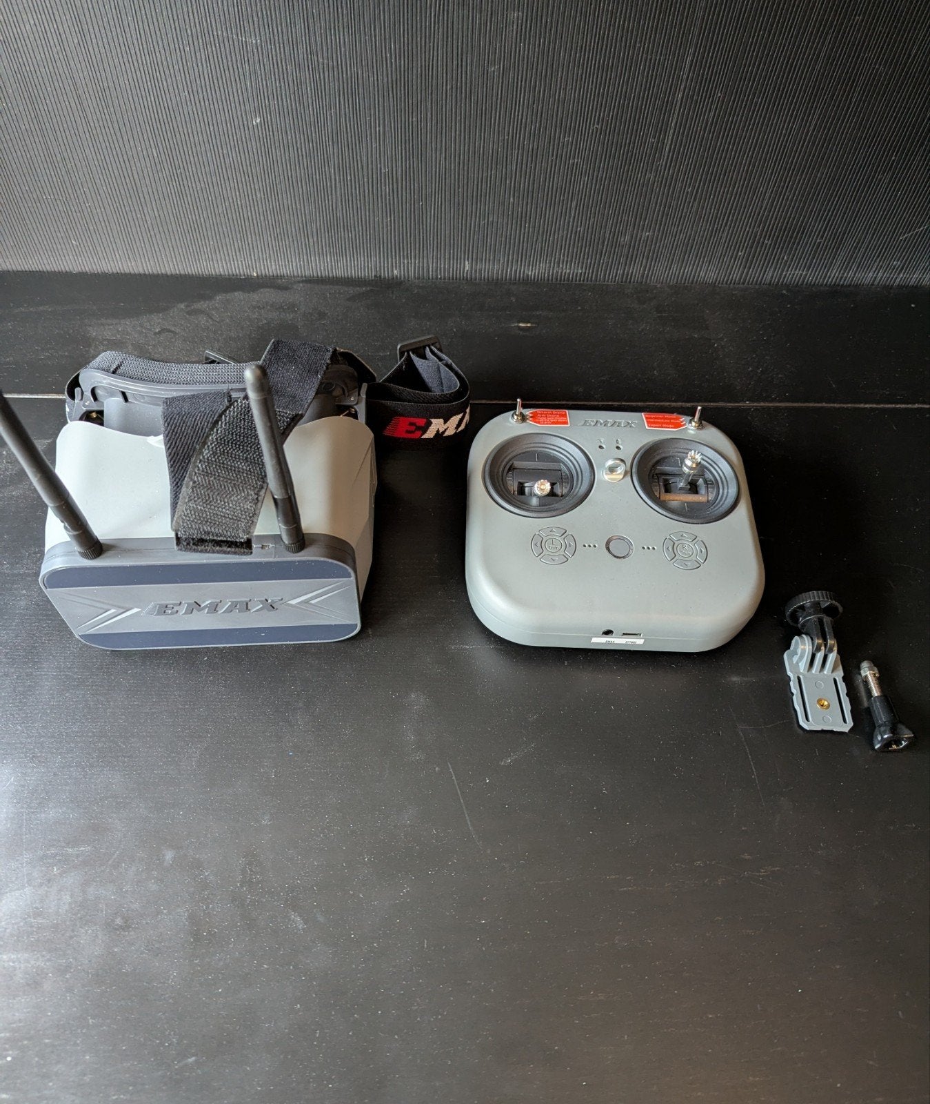 Emax fpv goggles en remote analog, Ophalen of Verzenden