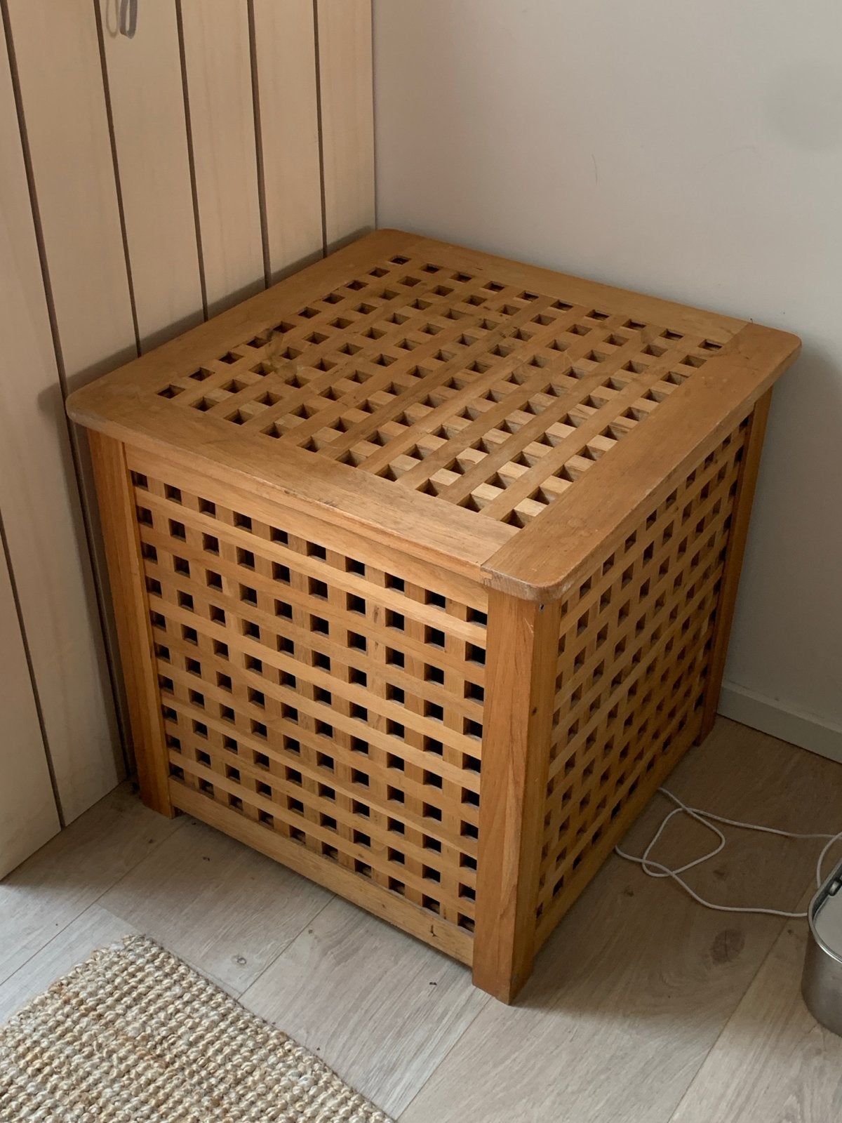 Houten wasmand/opbergbox met roosterpatroon, Ophalen, Gebruikt, Bruin, Hout