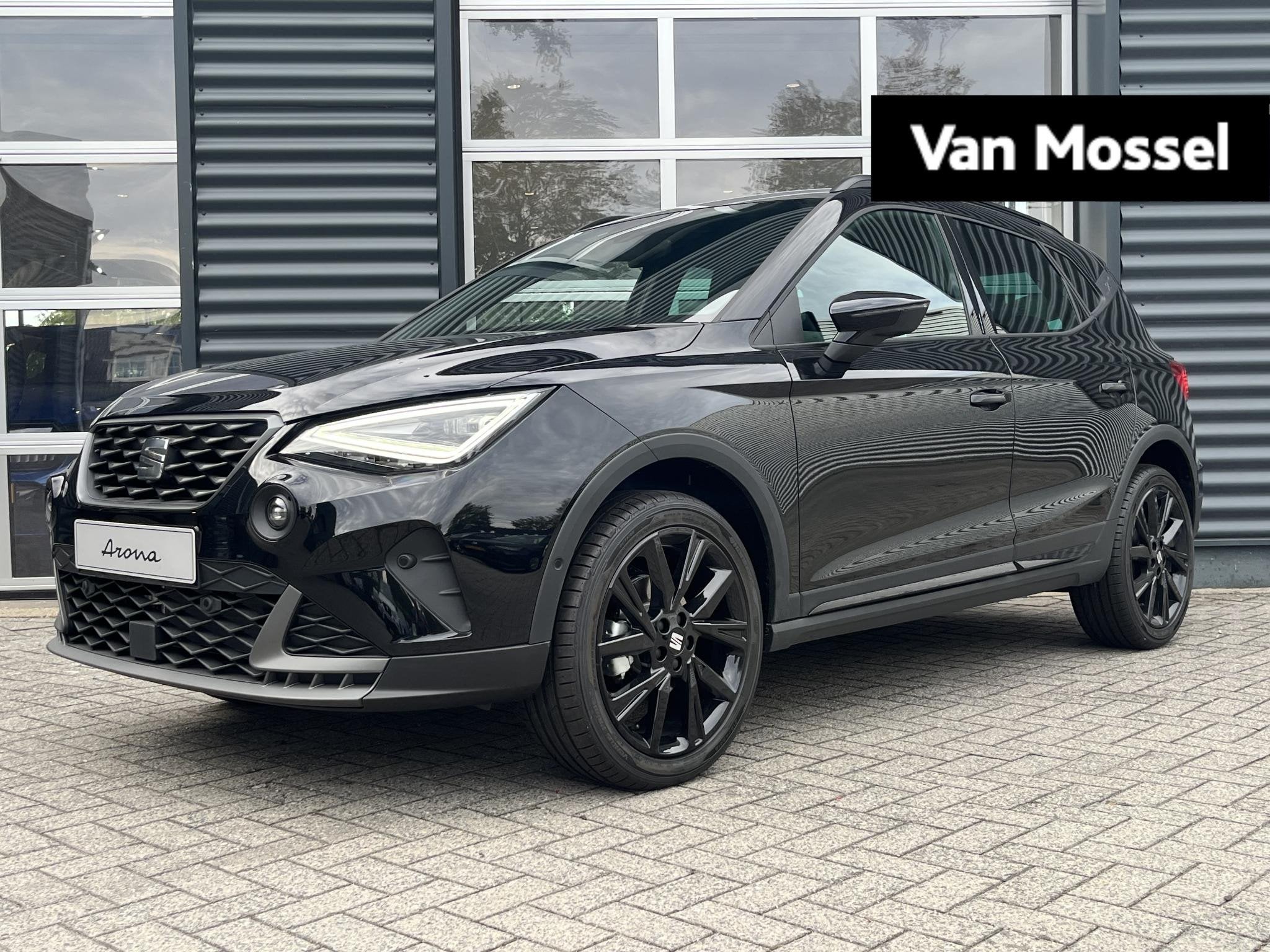 SEAT Arona 1.0 EcoTSI FR Business Connect 95 PK | Black Pack