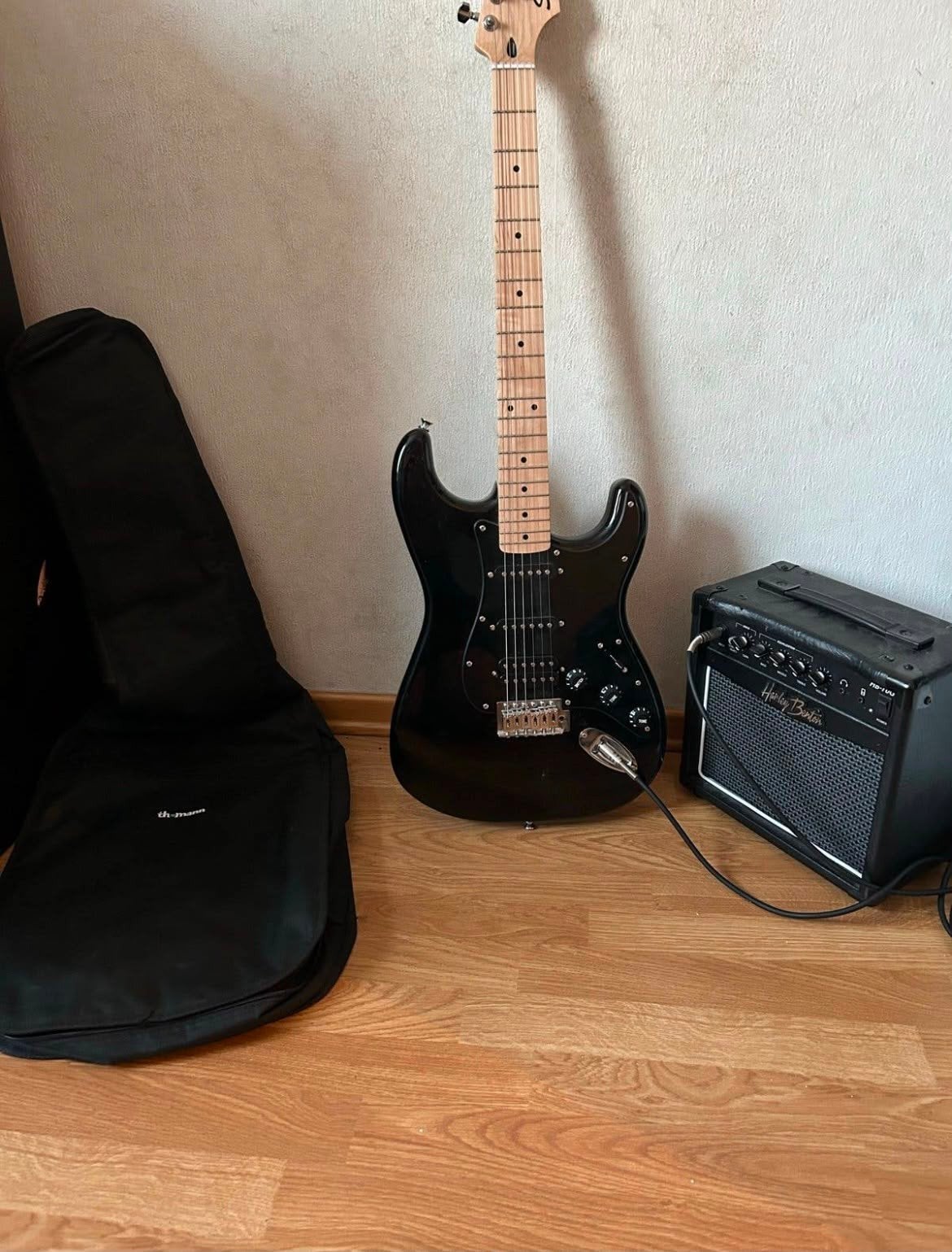 Complete Squier Sonic Stratocaster HSS Elektrische Gitaarset, Muziek en Instrumenten, Ophalen, Zo goed als nieuw, Solid body, Fender