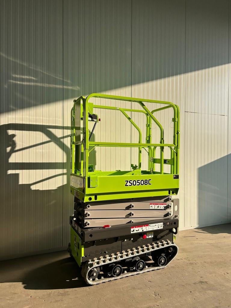 Nieuw - Rupsschaarhoogwerker - Zoomlion ZS0508C - Compact.