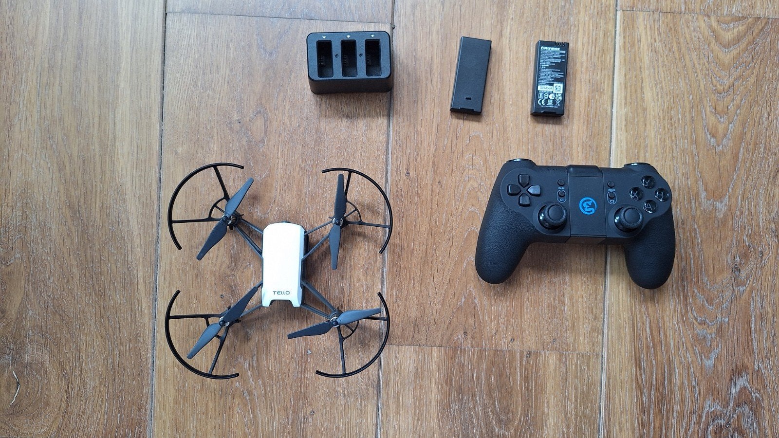 Drone zo goed als nieuw met 2 accu's en goede controller, Ophalen, Cameradrone, 100 tot 1000 meter, Overige merken