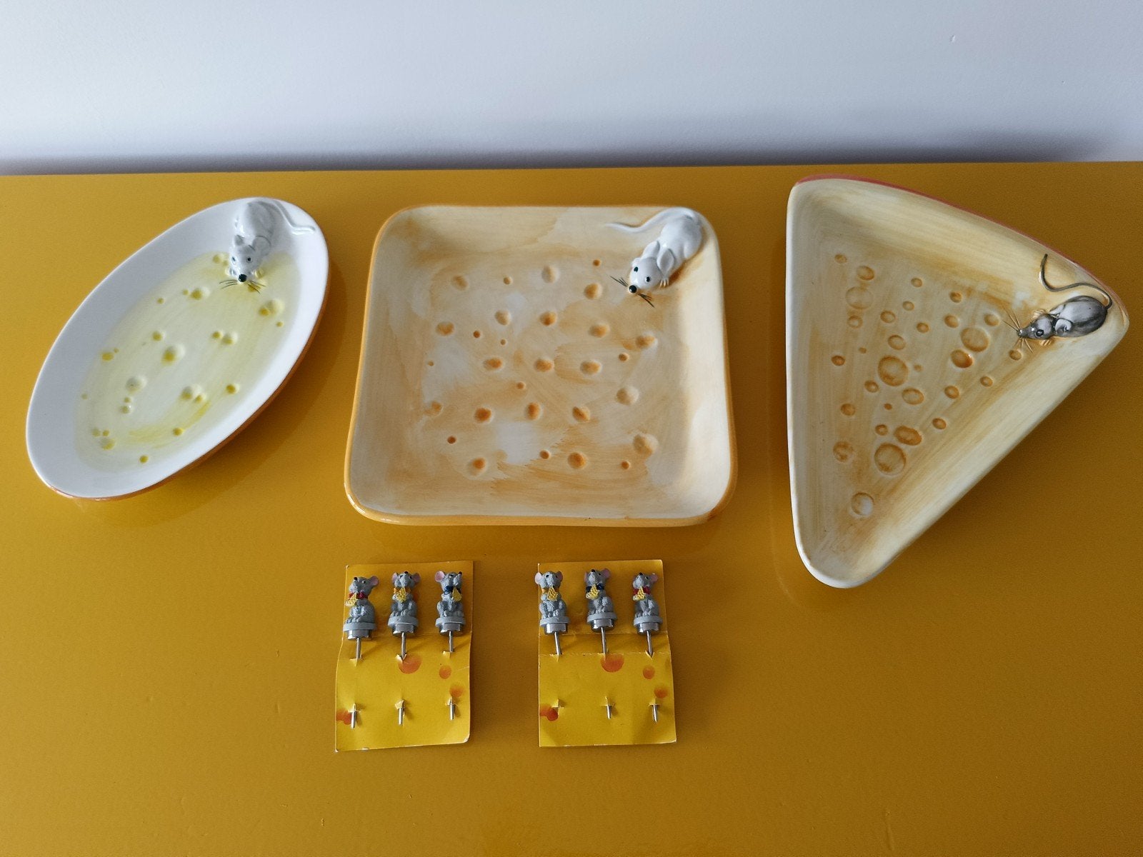 Leuke muizenbordjes en prikkers made in Italy, Ophalen of Verzenden, Zo goed als nieuw, Bord(en), Overige stijlen