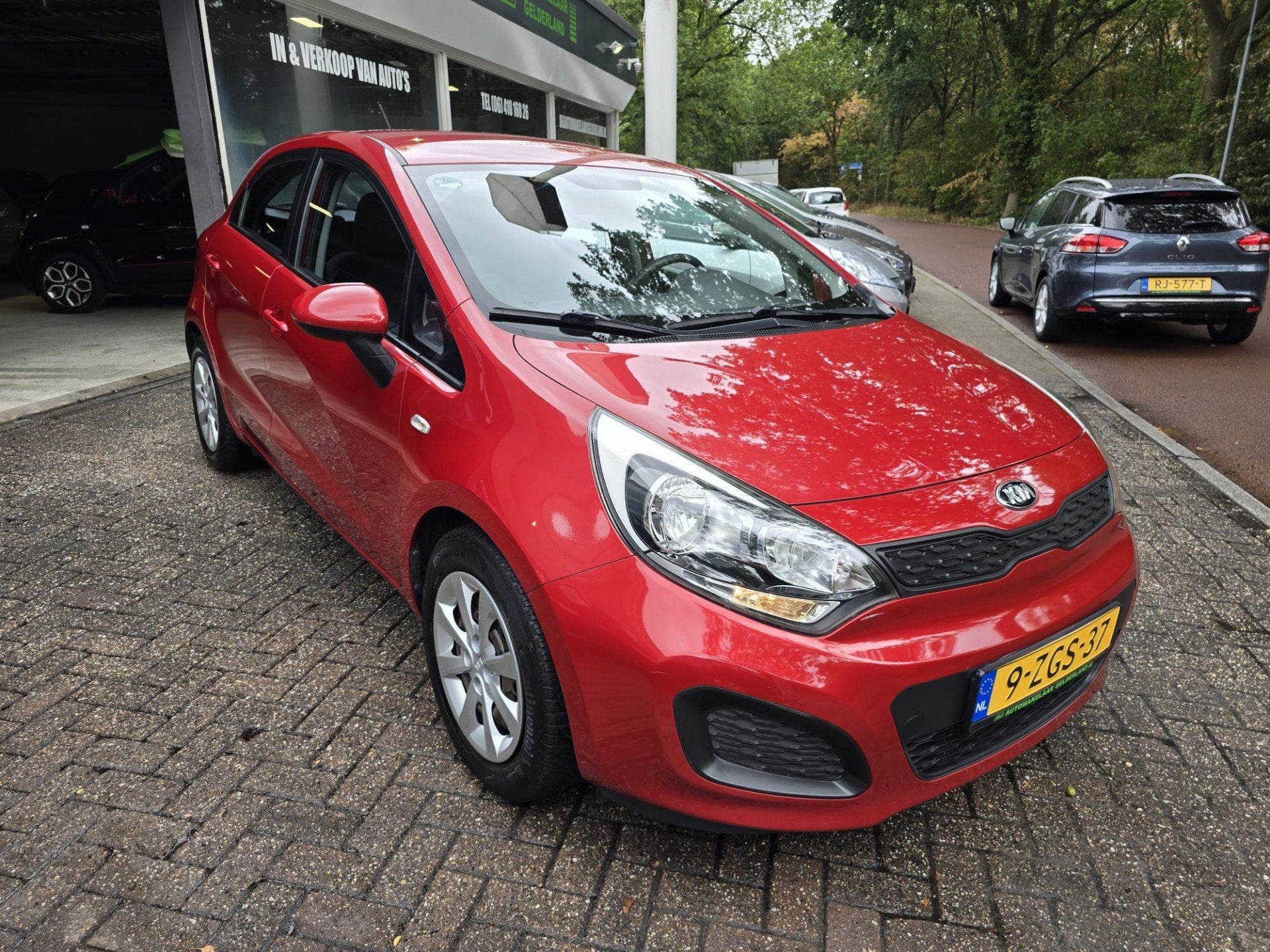 Kia Rio 1.2 CVVT ComfortLine | 1E EIGENAAR | 3/6 OF 12 MND G, 4 cilinders, Origineel Nederlands, Handgeschakeld, Grijs