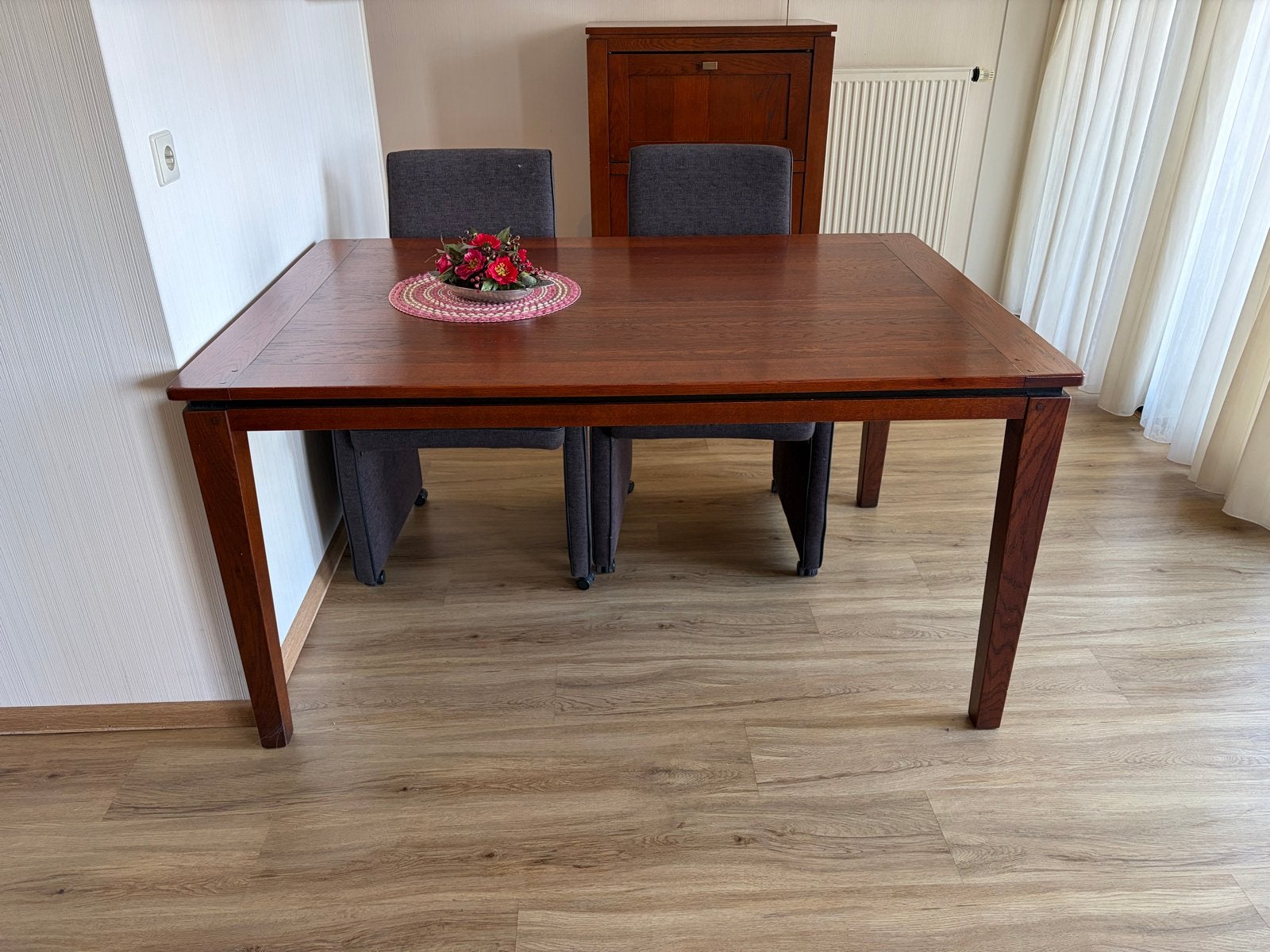 Massief houten eettafel LAAGSTE PRIJS ANDERS KRINGLOOP, Huis en Inrichting, Ophalen, Gebruikt, 100 tot 150 cm, Vijf personen of meer