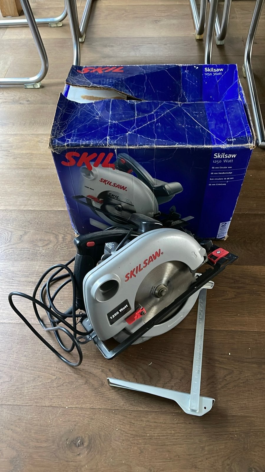Skilsaw Cirkelzaag 1250 Watt - Krachtige Handzaag, Gebruikt, Cirkelzaag, Ophalen of Verzenden, 30 tot 70 mm