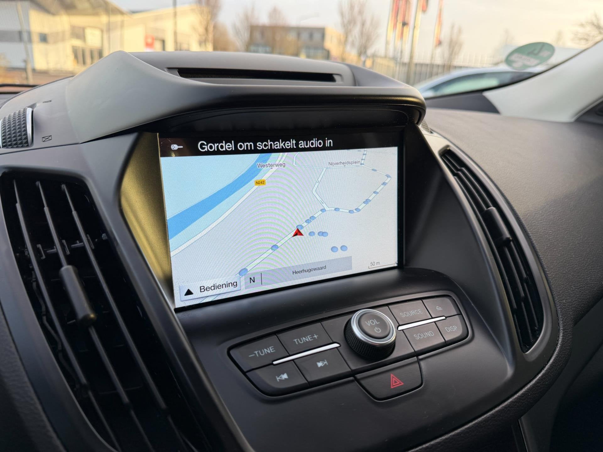Ford Kuga 1.5 Titanium 4WD AUT|NAVI|Cruise|Carplay!, Auto's, 12 maanden, Stof, Euro 6, 4 cilinders