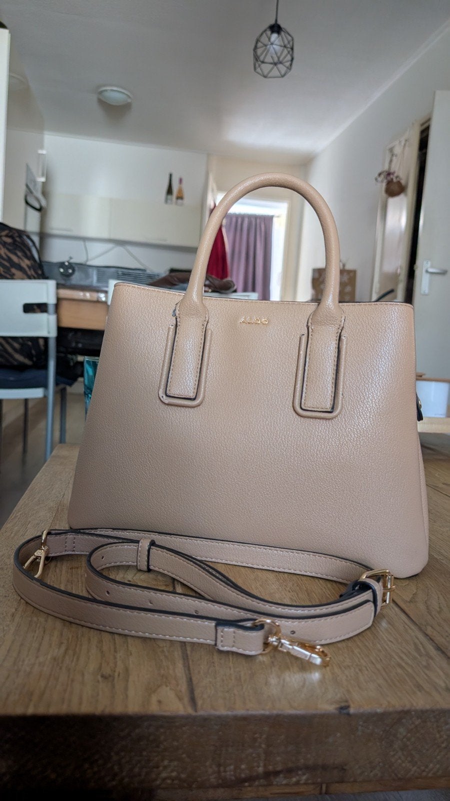 Aldo beige handtas met schouderband, Sieraden, Tassen en Uiterlijk, Tassen | Damestassen, Ophalen, Beige, Handtas