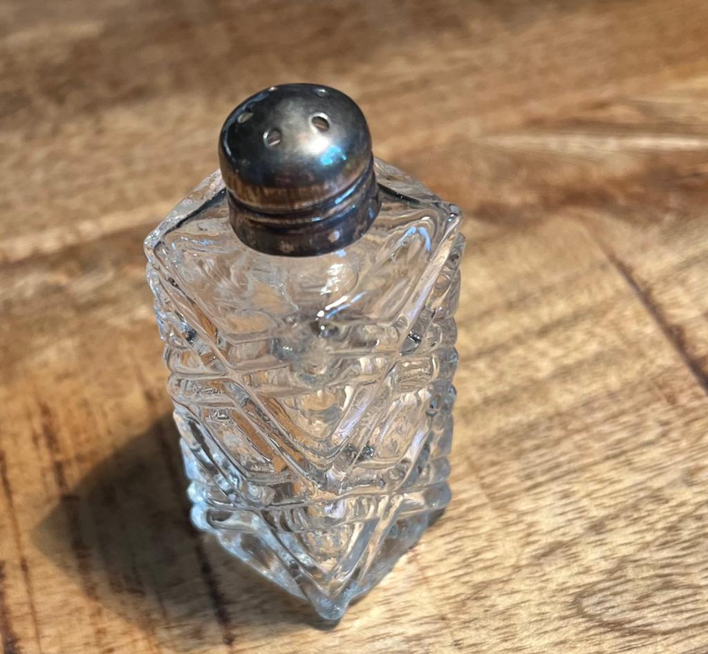 Oud zoutpotje glas met metaal (verzilverd strooi dopje), Ophalen of Verzenden