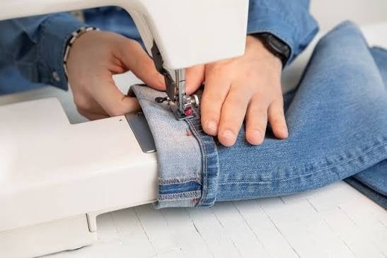 broek pantalon inkorten vermaken coupeuse kesteren, Maat 42/44 (L), Zo goed als nieuw, Lang, Verzenden