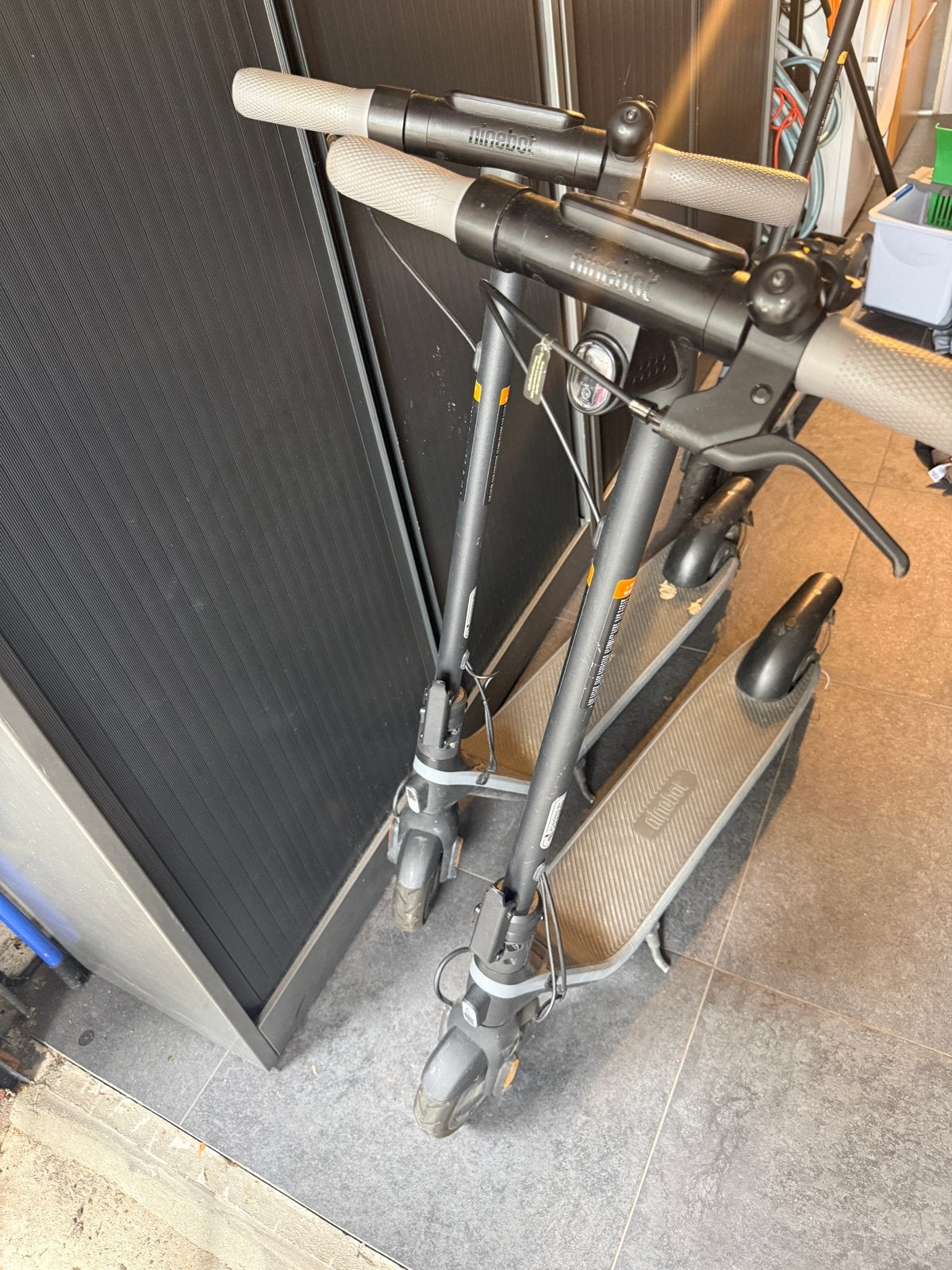 Twee Ninebot E2 elektrische steps - Zo goed als nieuw, Ophalen, Zo goed als nieuw, Elektrische step (E-scooter)
