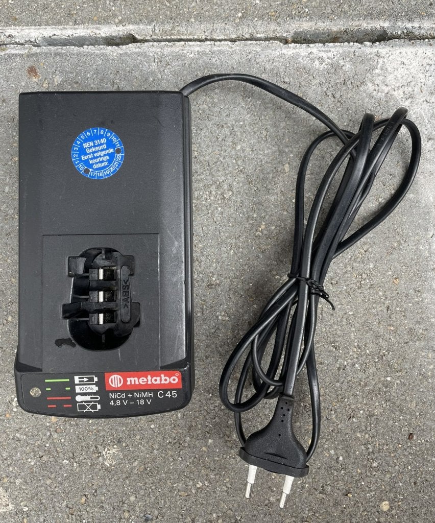 Metabo accu oplader 27070000 - output 4,8 V - 18 V, Ophalen of Verzenden, Gebruikt