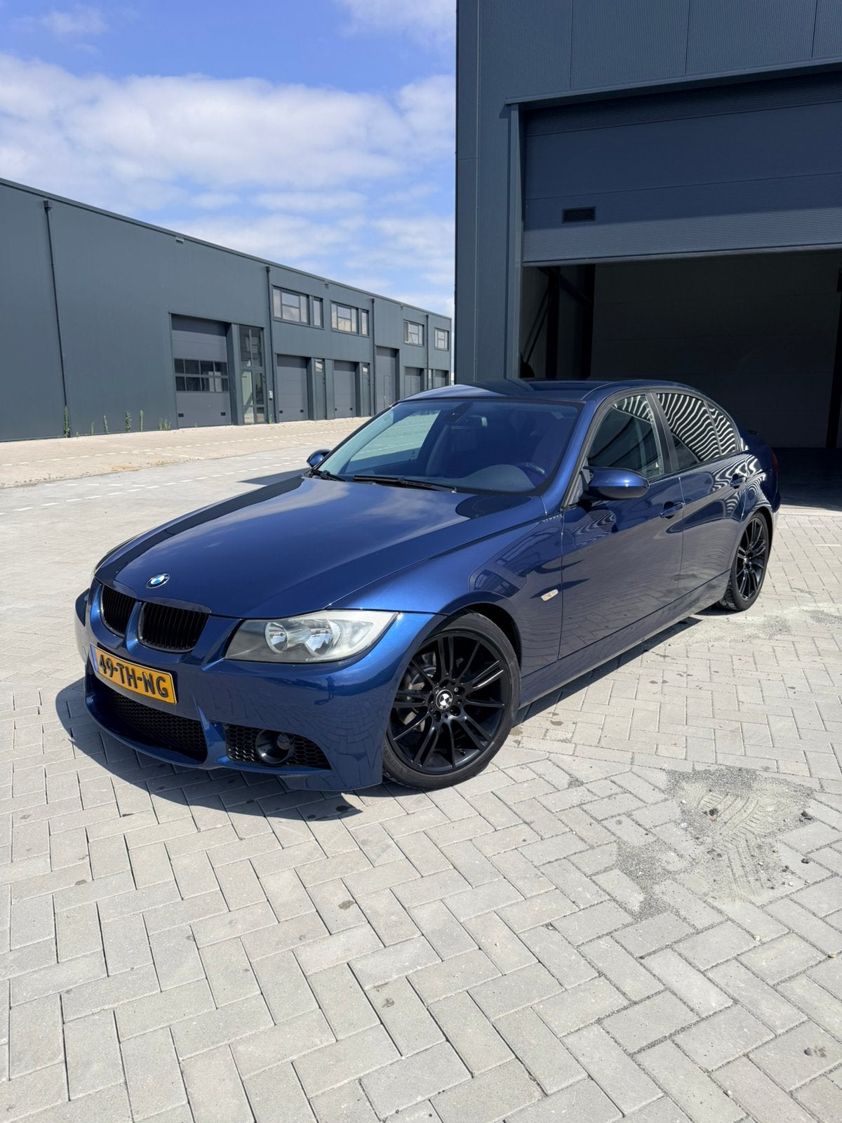 VERKOCHT! BMW 320i Sedan 2006 | 184.452 km, Auto's, Achterwielaandrijving, 1995 cc, Zwart, 4 cilinders