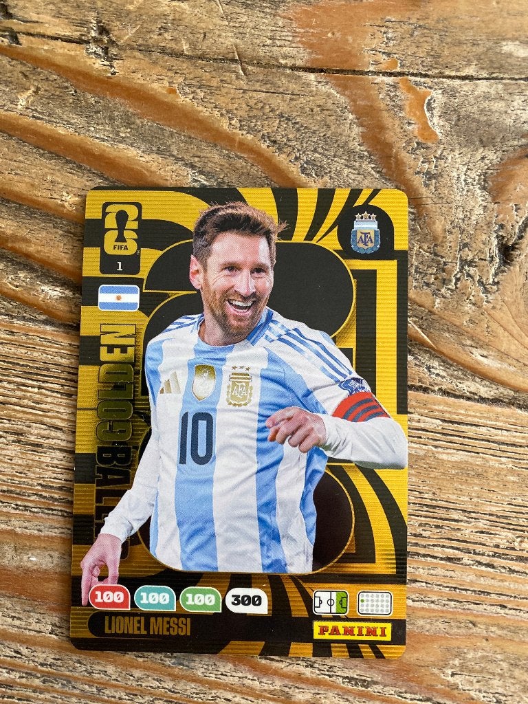 Golden baller Messi/Mbappe, Hobby en Vrije tijd, Stickers en Plaatjes, Ophalen of Verzenden, Zo goed als nieuw, Plaatje
