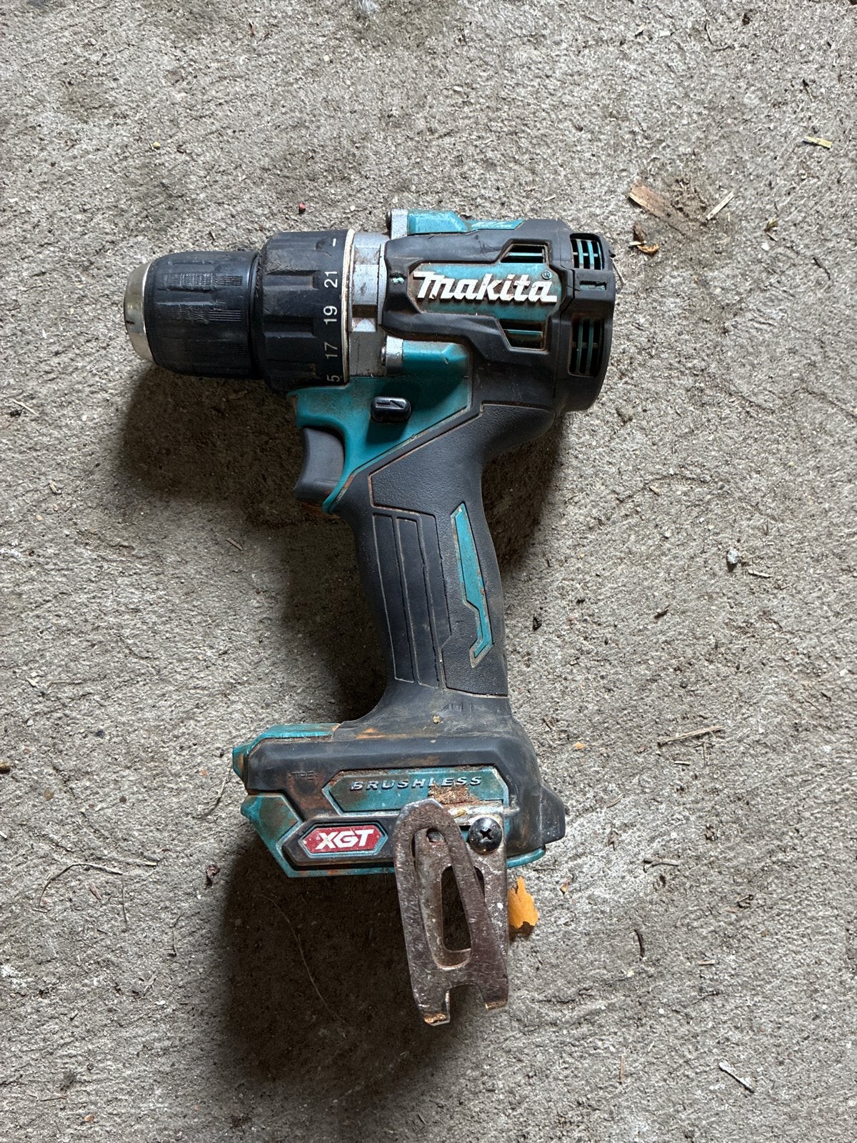 Makita 40V XGT Accuboormachine - Gebruikt, Variabele snelheid, Ophalen of Verzenden, Boor- en Schroefmachine, Gebruikt