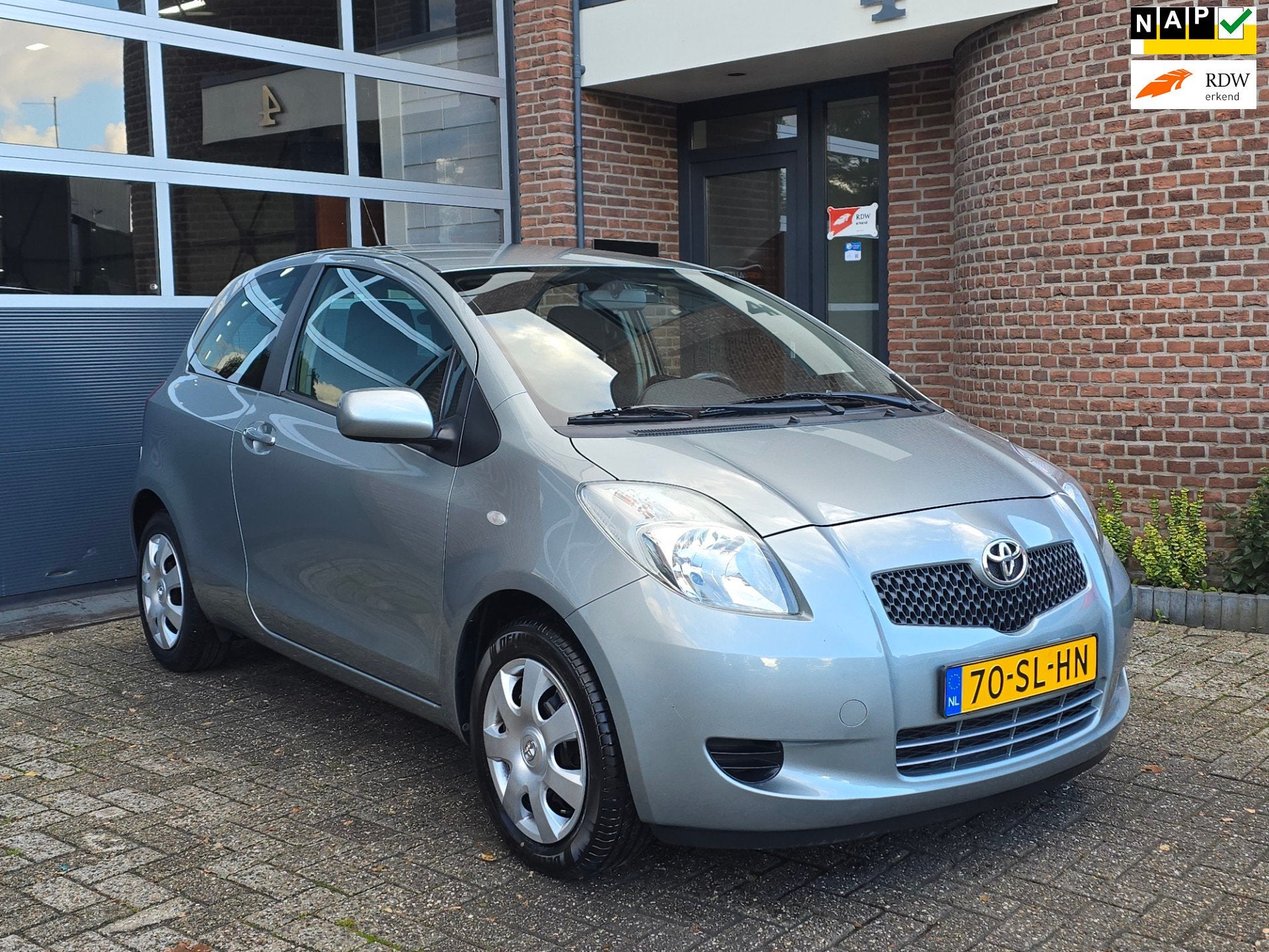 Toyota Yaris 1.3 VVTi Sol MMT Automaat |Airco |Nap, 750 kg, 4 cilinders, Origineel Nederlands, Bedrijf