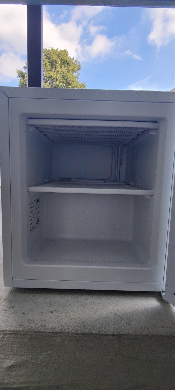 Foto 3 van Zanussi Mini Vriezer - 30L Netto Inhoud