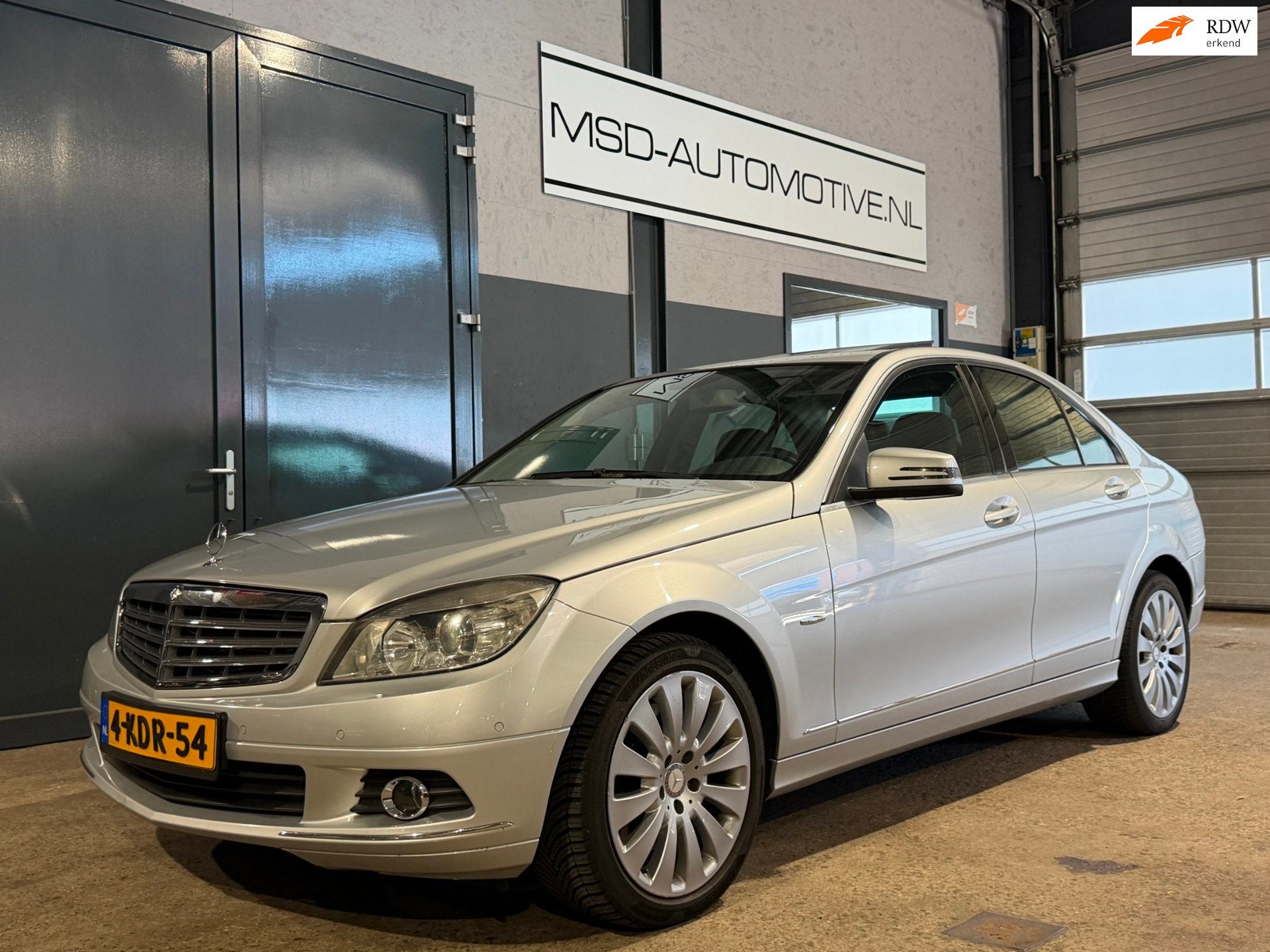 Mercedes-Benz C-klasse 320 CDI Elegance APK VERLOPEN, Auto's, Automaat, Achterwielaandrijving, 2987 cc, 14 km/l