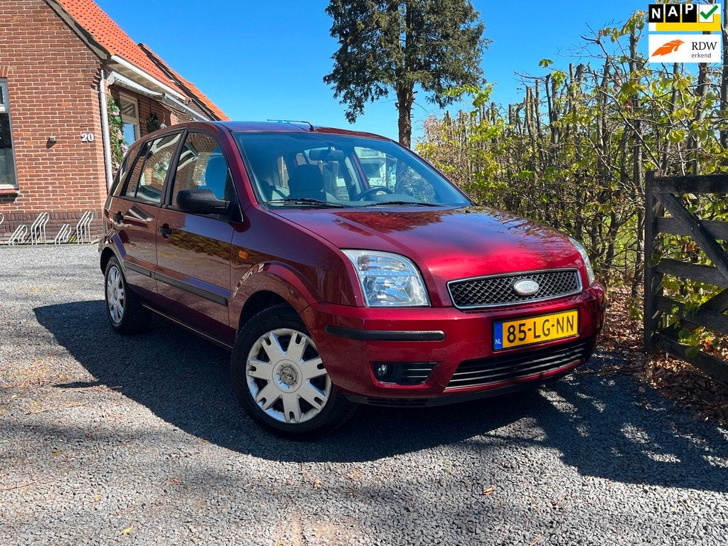 Ford Fusion 1.6-16V Luxury|APK 2027|NETTE AUTO|HOGE INSTAPPE, Auto's, Ford, Voorwielaandrijving, 1596 cc, Gebruikt, 49 €/maand