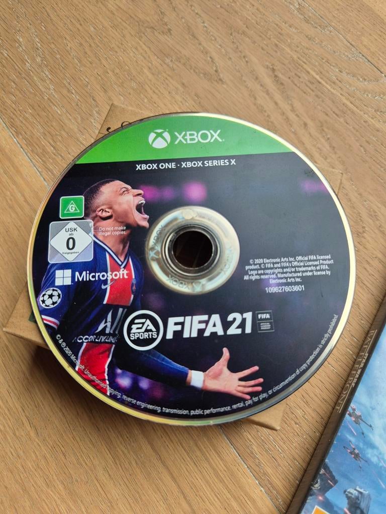 FIFA 21 Xbox One/Series X - Zo goed als nieuw, Spelcomputers en Games, Games | Xbox One, Ophalen of Verzenden, Zo goed als nieuw