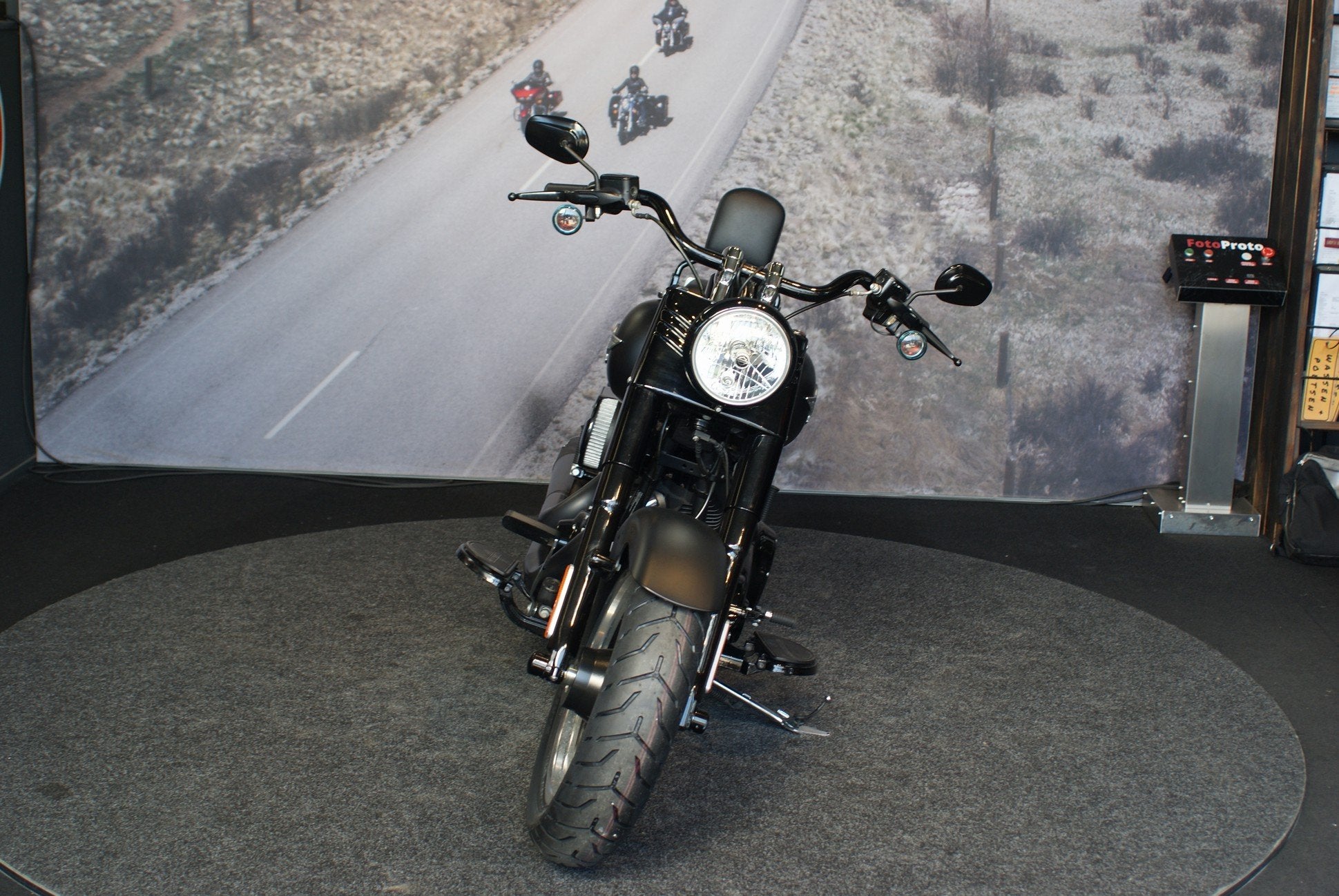 Harley-Davidson FLSTFBS FAT BOY S (bj 2017), Motoren, Motoren | Harley-Davidson, Laan van Vredenoord 33
2289 DA  RIJSWIJK, NL