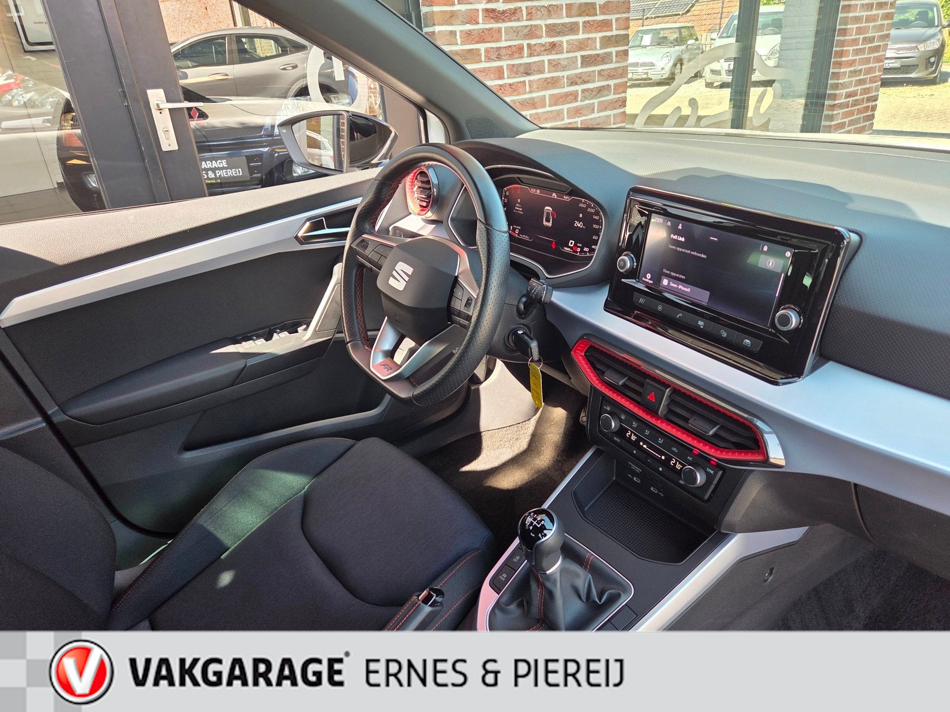 Seat Arona 1.0 TSI FR *Garantie mogelijk tot 01-11-2033, Voorwielaandrijving, Stof, Gebruikt, 95 pk