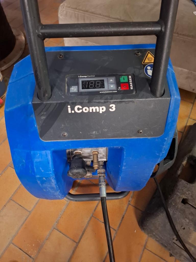 Inblaastoestel Ultimaz 25 V20 met Kaeser iComp3 compressor, 10 bar of meer, Ophalen of Verzenden, Zo goed als nieuw, 200 tot 400 liter/min