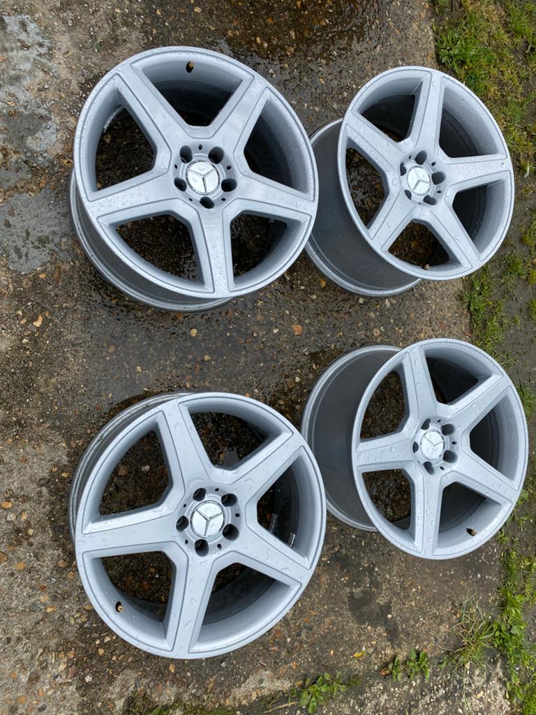 Breedset van 4 AMG-look velgen 19 inch, Auto-onderdelen, Banden en Velgen, Gebruikt, Velg(en), 235 mm, Personenwagen