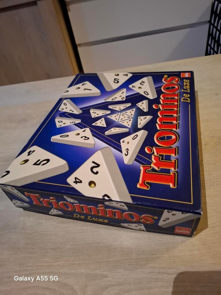 Triominos De Luxe - Compleet en in goede staat, Postbus 200, 8050 AE Hattem, Nederland, Ophalen of Verzenden, Zo goed als nieuw