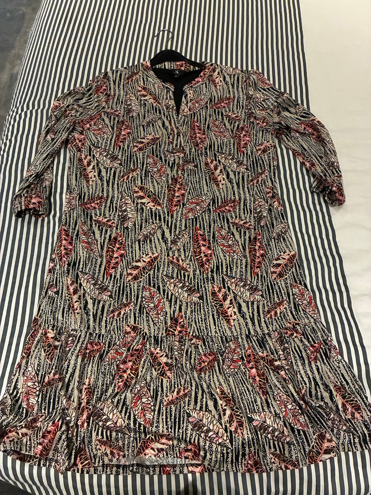 K-Design Jurk Maat XXL - Comfortabel en Stijlvol, Ophalen, Zo goed als nieuw, Maat 46/48 (XL) of groter, Meerkleurig