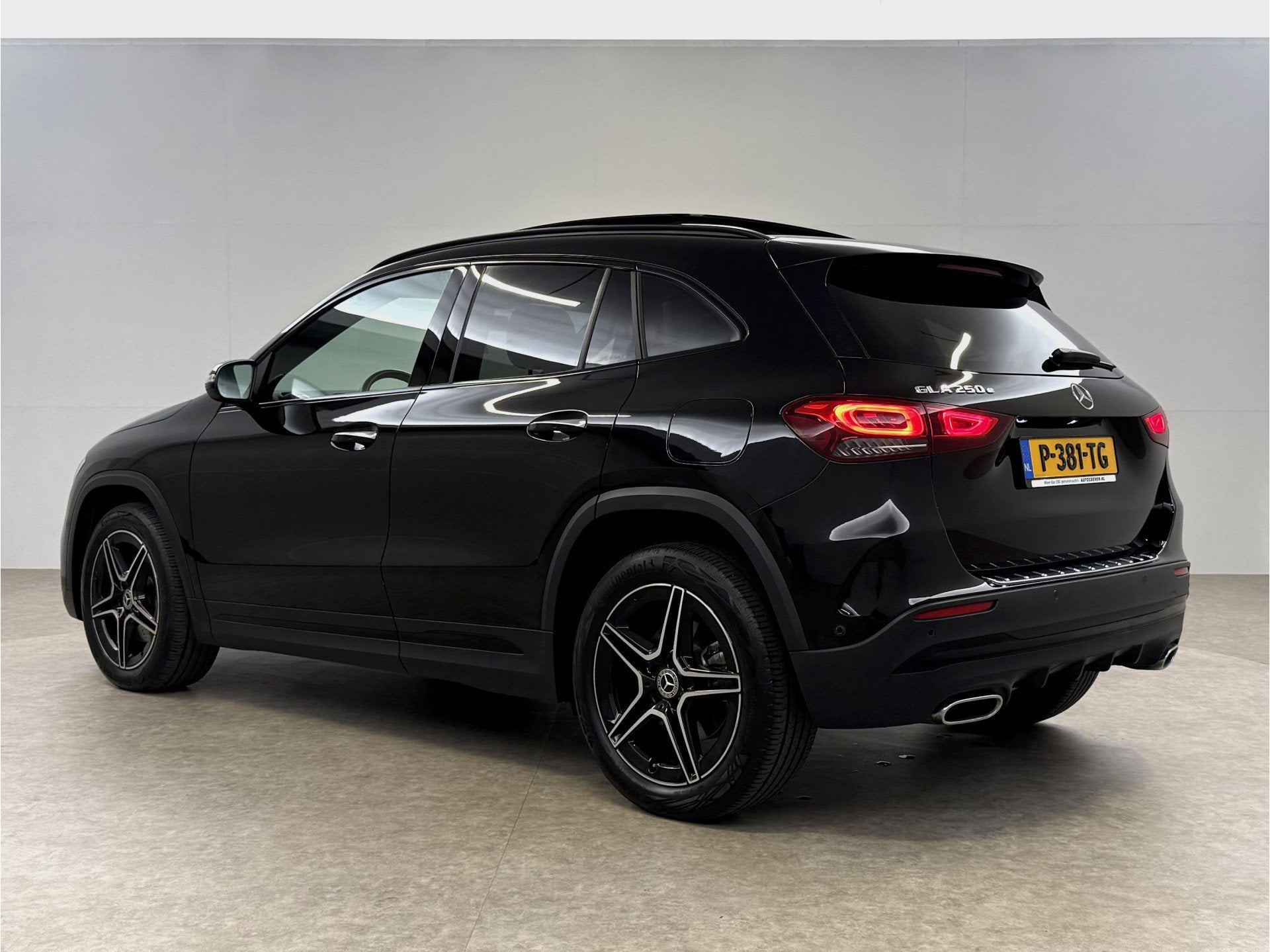 Mercedes-Benz GLA 250 e AMG Limited | Pano | Sfeer | Virtual, Auto's, Euro 6, Zwart, Origineel Nederlands, Bedrijf