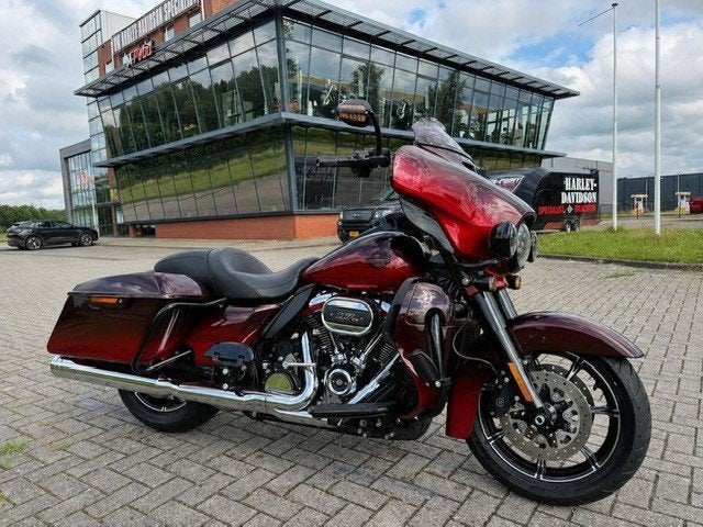 Harley-Davidson FLHXSE CVO STREETGLIDE FLHXS (bj 2018), Dopplerlaan 26
9207 HC  Drachten, NL, H-D Benelux B.V., Bedrijf, Info@m-point.frl