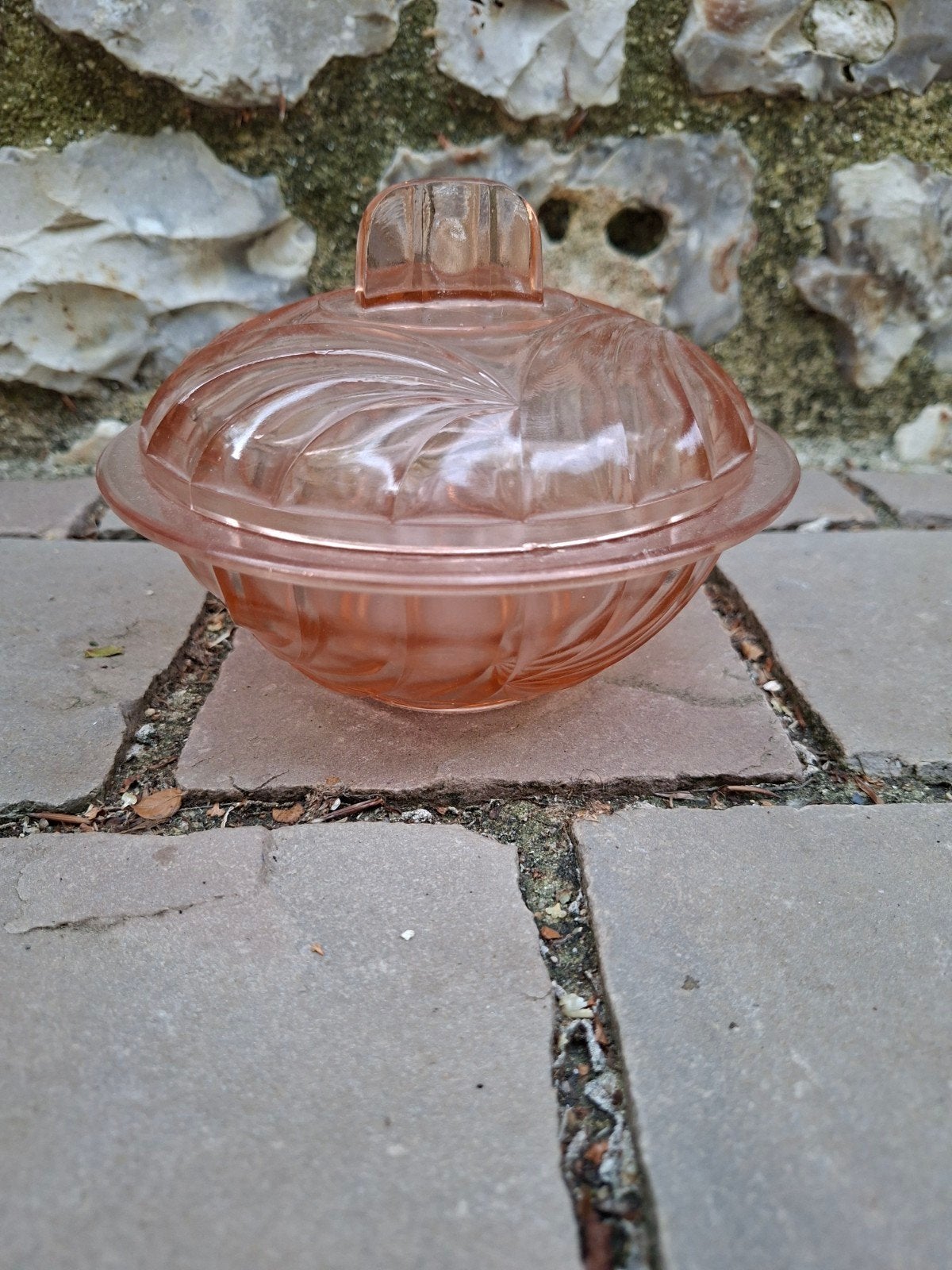 Vintage Roze Glas Bonbonnière met Deksel, Antiek en Kunst, Antiek | Glas en Kristal, Ophalen of Verzenden