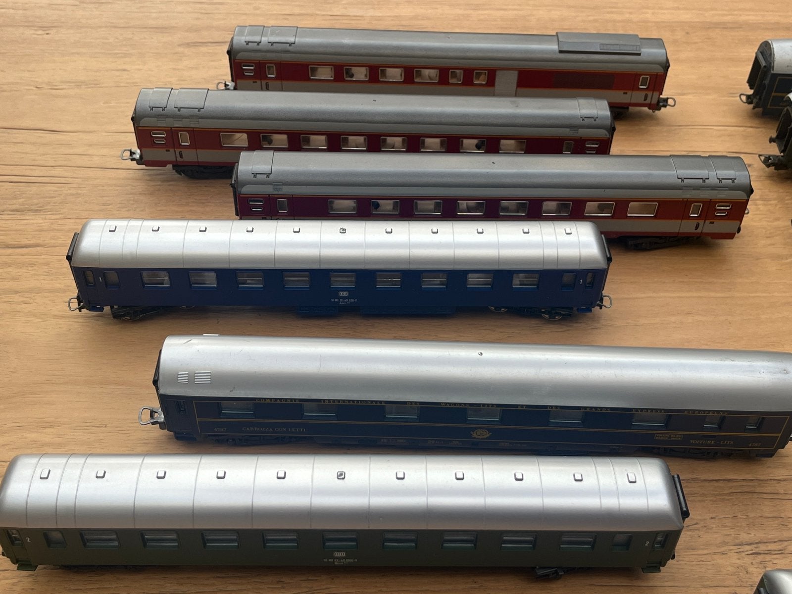 12 stuks passagiersrijtuigen, Lima HO, Gelijkstroom, Wagon, Ophalen of Verzenden, Zo goed als nieuw