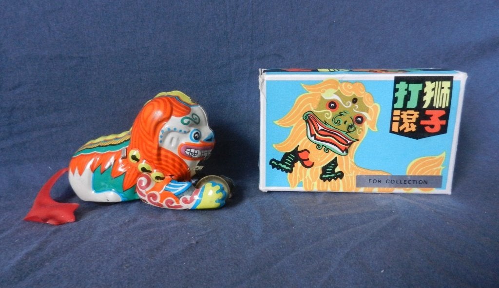 Blikken speelgoed Rollende leeuw Sishi in doos China c 1970, Ophalen of Verzenden