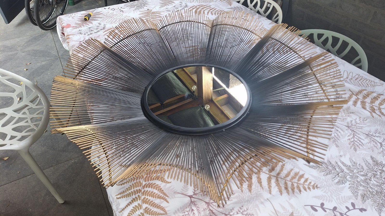 Decoratieve metalen spiegel voor binnen en buiten, Huis en Inrichting, Ophalen, Gebruikt, 100 tot 150 cm, Rond