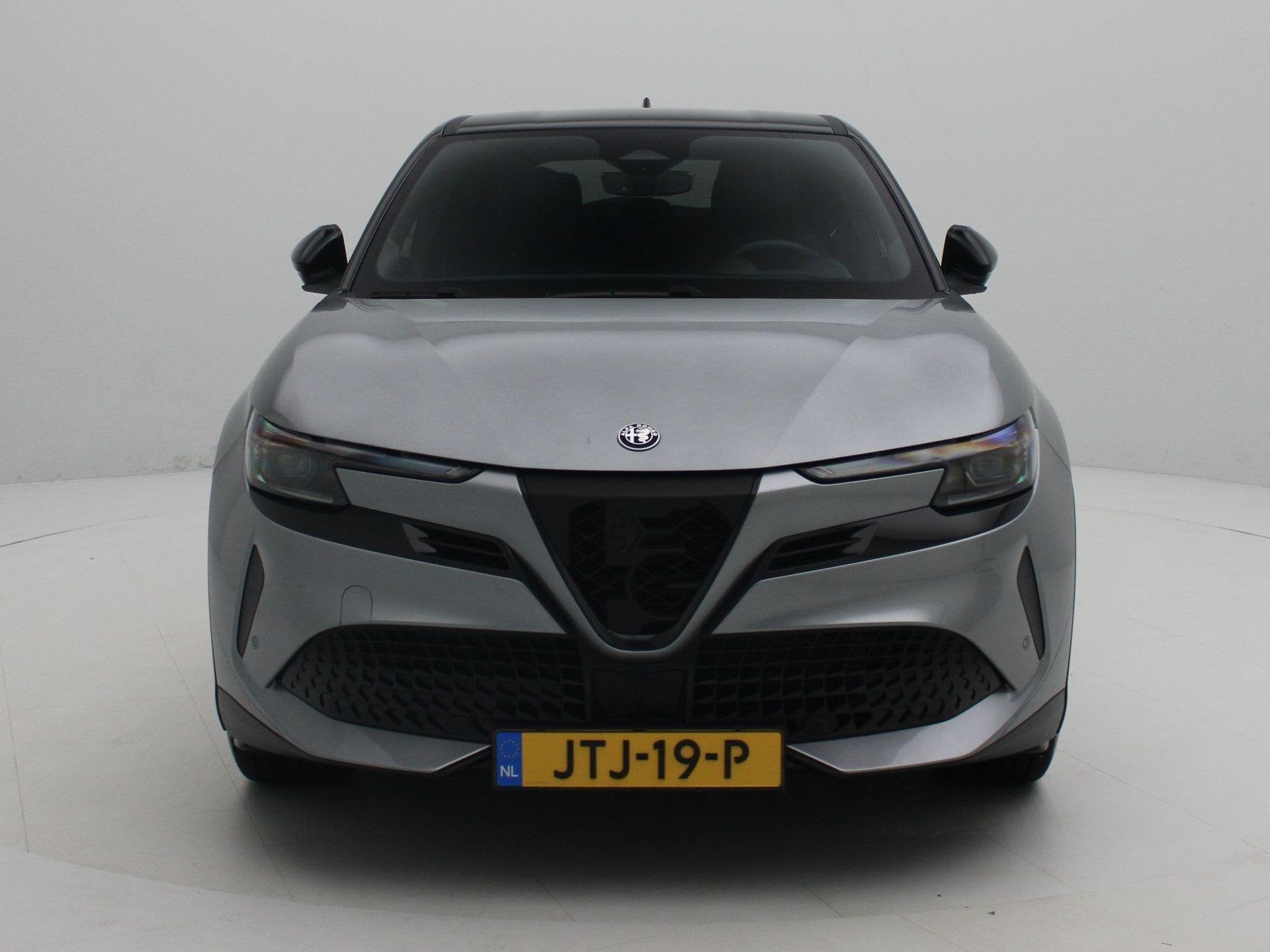Alfa Romeo Junior Elettrica Speciale 54 kWh | Tech Pack | Wi, Auto's, Origineel Nederlands, SUV of Terreinwagen, 345 min, Voorwielaandrijving