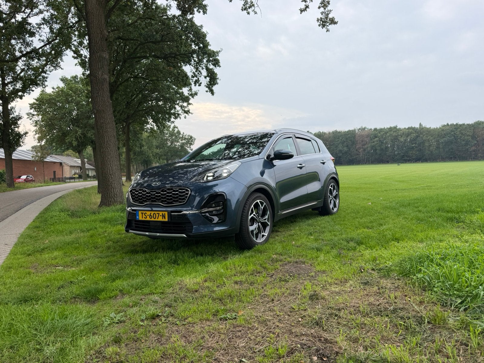 Kia Sportage 1.6 T-gdi 177pk Ecodynamics 4WD Blauw, Auto's, Automaat, Dealer onderhouden, Blauw, Vierwielaandrijving