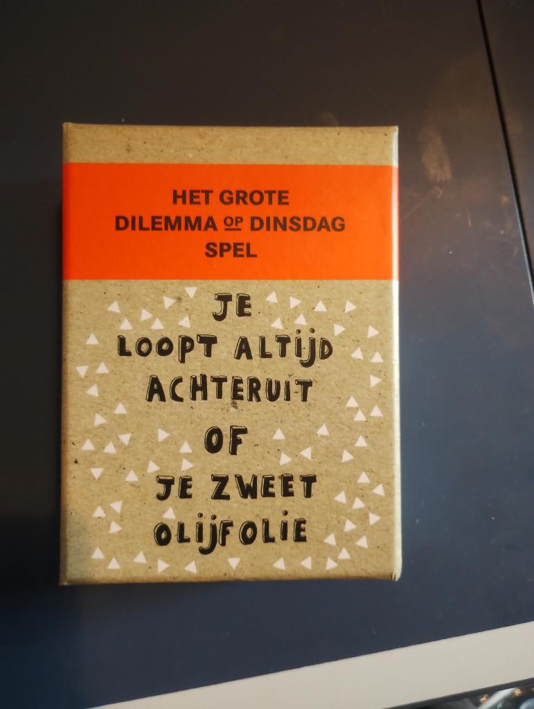 Het grote dilemma op dinsdag spel, Vijf spelers of meer, Ophalen, Zo goed als nieuw