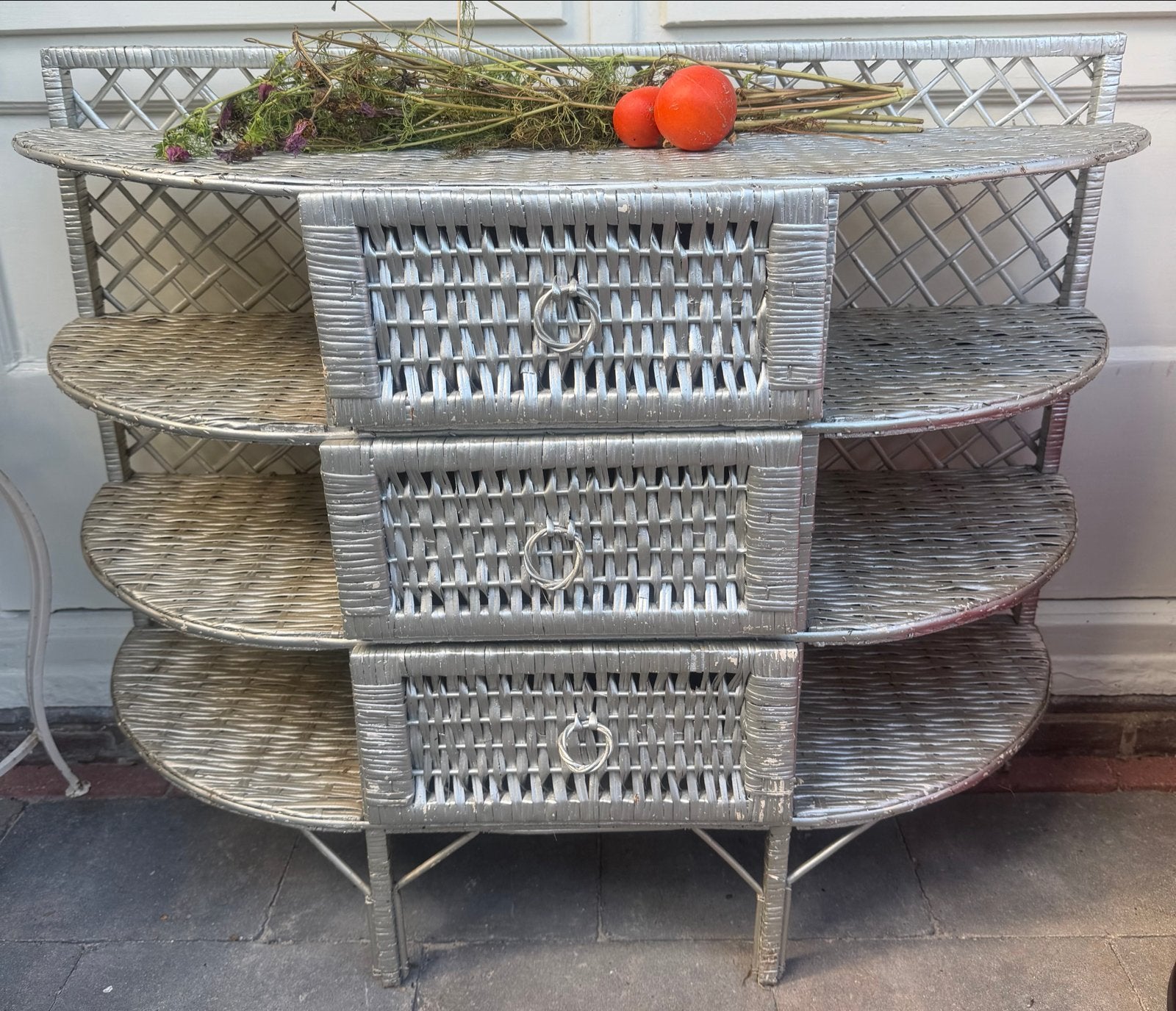 Zilverkleurige vintage rotan dressoir met 3 lades, Ophalen, Overige materialen, Gebruikt, 75 cm of meer