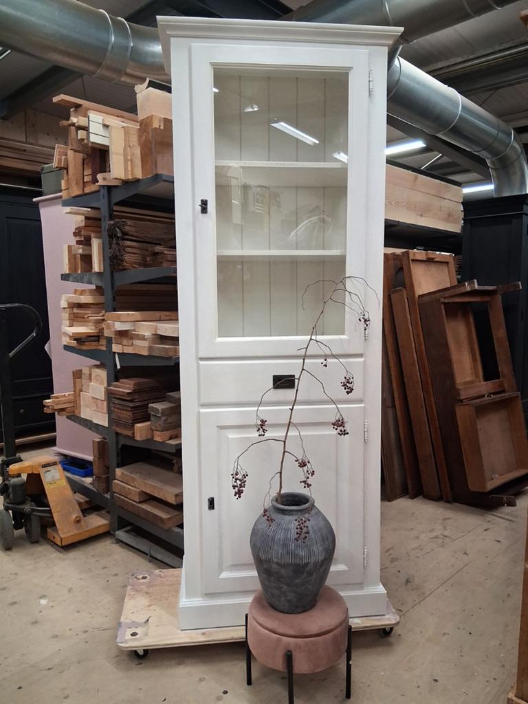 Kast vitrinekast buffetkast, Ophalen, 50 tot 100 cm, Zo goed als nieuw, 150 tot 200 cm