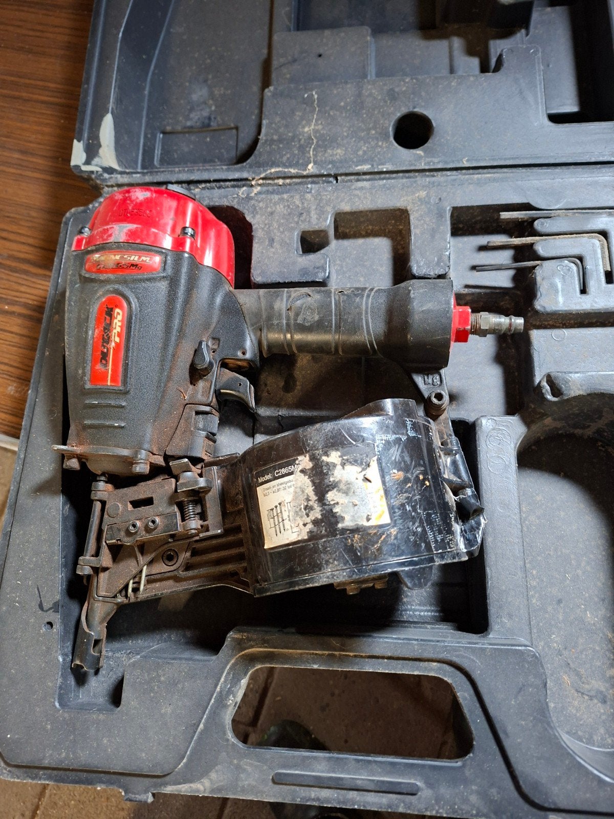 Dutack Pro tacker met nagels, Ophalen of Verzenden, Gebruikt, Tacker/nietmachine, Overige merken