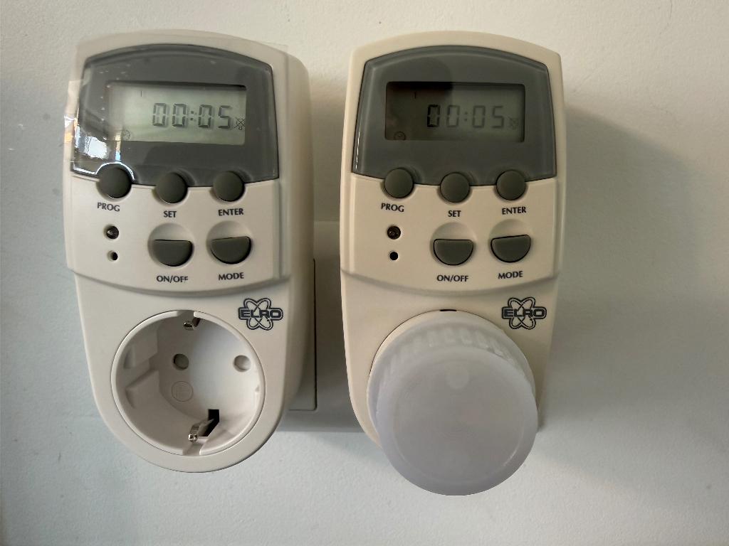 Elro Digitale Weekschakeklok 2x, Doe-het-zelf en Verbouw, Alarmsystemen, Ophalen of Verzenden, Gebruikt, Detector, Sensor of Melder