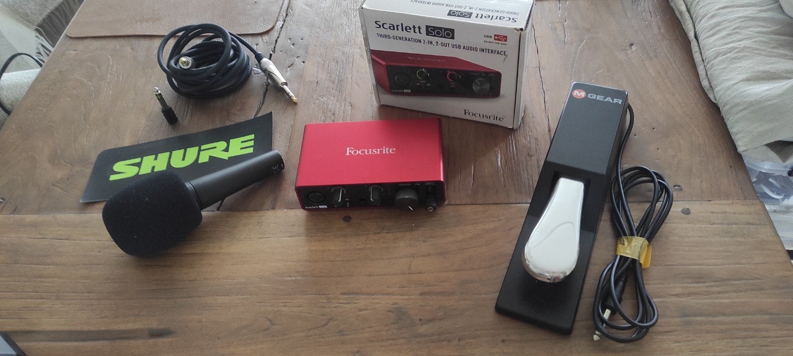 SCARLETT FOCUSRITE SOLO INTERFACE ALS NIEUW!! COMPLETE SET, Ophalen, Zo goed als nieuw, Studiomicrofoon