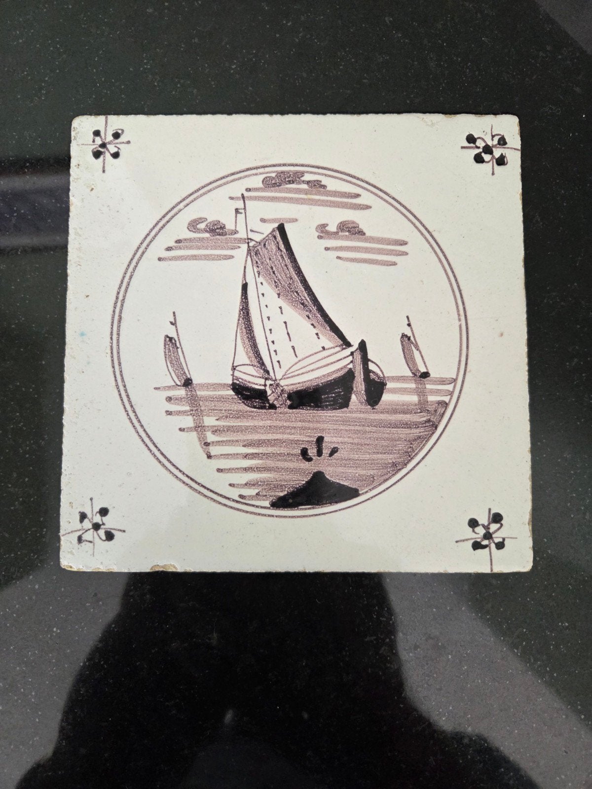 Antiek Delfts Blauw Tegeltje met Zeilschip - 12x12cm, Antiek en Kunst, Antiek | Wandborden en Tegels, Ophalen of Verzenden