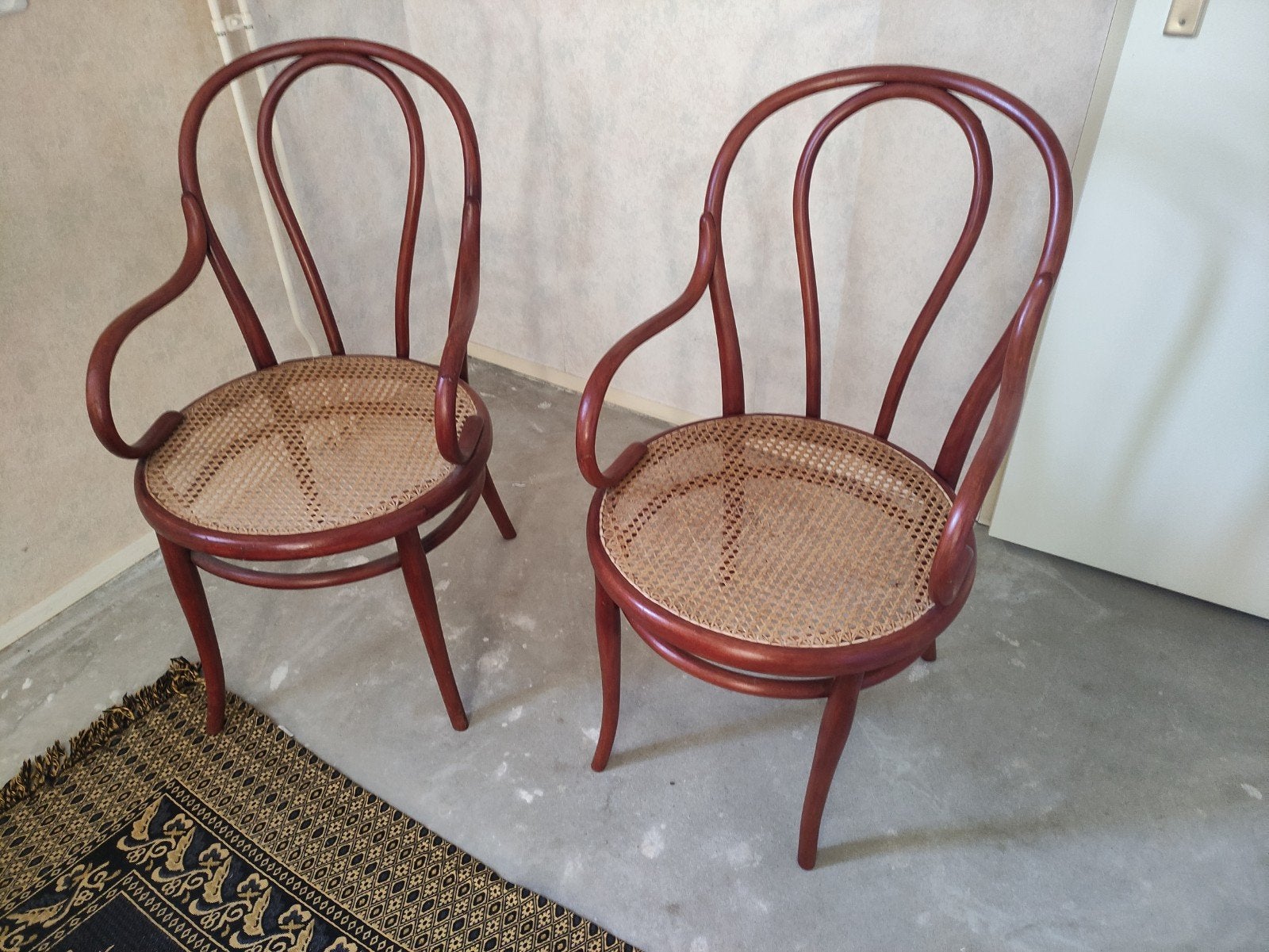 Set van 2 Thonet stoelen met rotan zitting, Ophalen