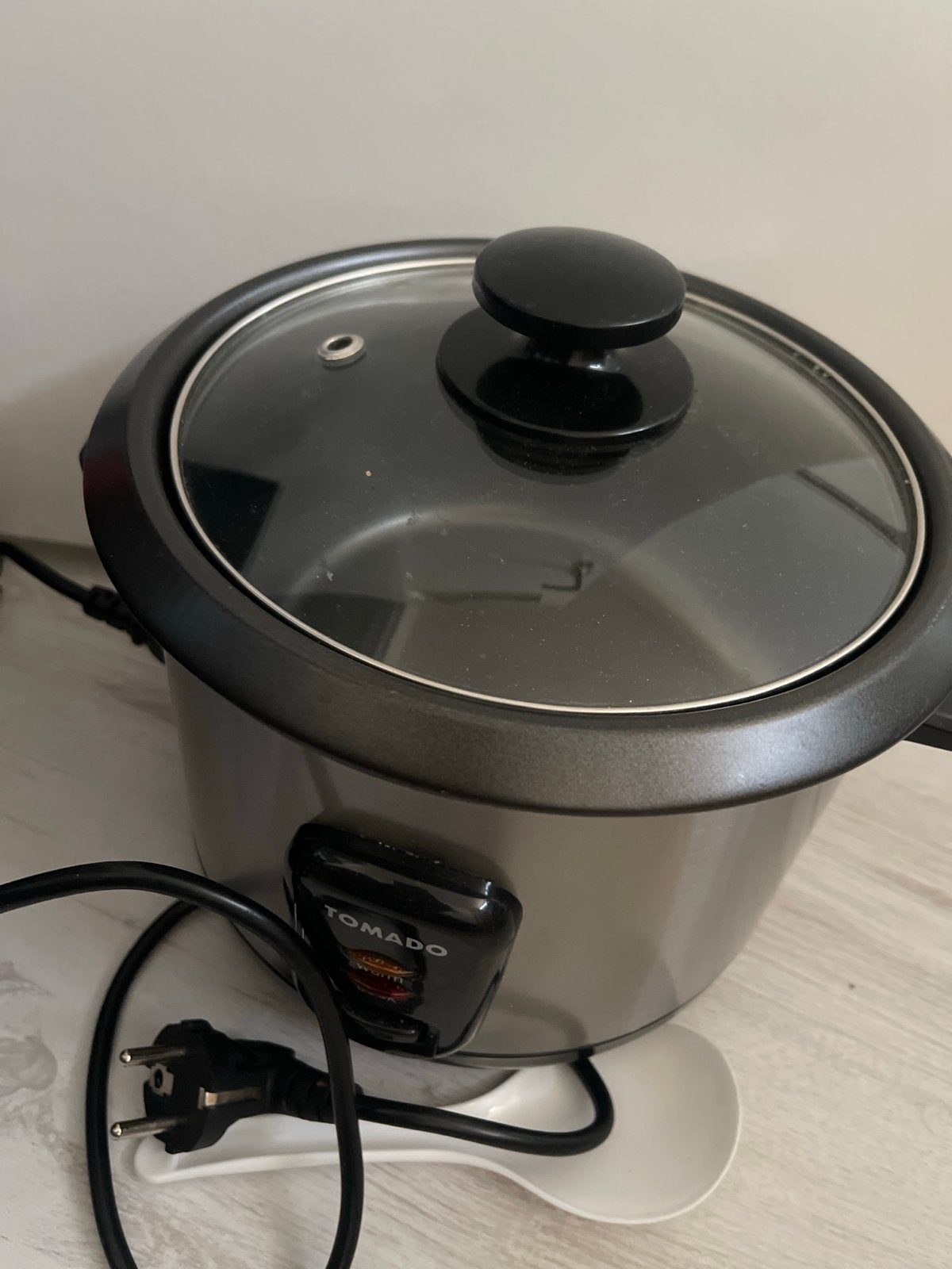 Tomado TRC1001S Rijstkoker - 400W, Ophalen of Verzenden, Gebruikt