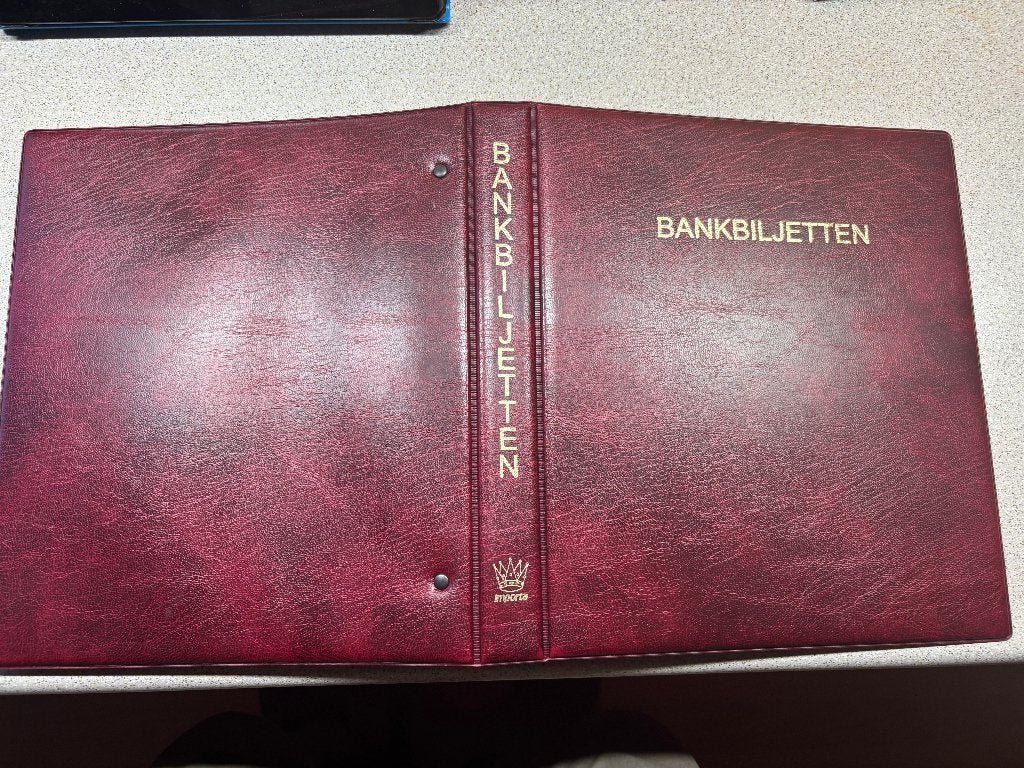 Luxe verzamelmap voor bankbiljetten - BANKBILJETTEN" IMPORTA, Ophalen of Verzenden, Verzamelmap